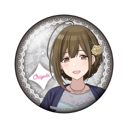 [申込期間：2025年9月30日迄]76mmBIGホログラム缶バッジ～描き下ろしver.～（アルストロメリア・桑山千雪）〈でらます×アイドルマスター シャイニーカラーズ〉